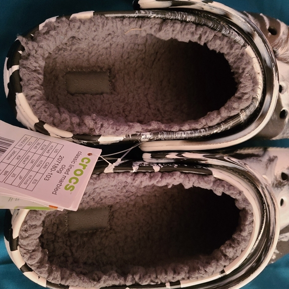 Crocs - Picture 10 of 14